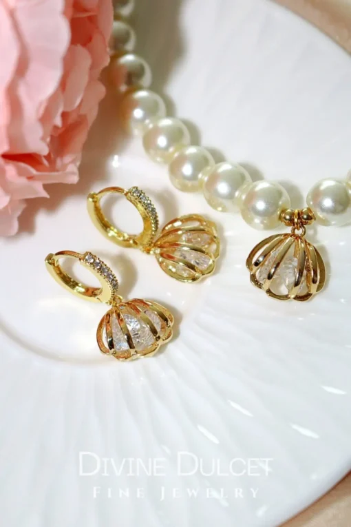 Ocean Treasure | 24K Czech Pearls Choker - Image 5