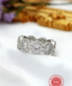 "Iris Bubbles" | 925 Silver Circle CZ Band Ring