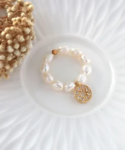 "Lucky Star" | Freshwater Pearls & 24K Star Elastic Ring